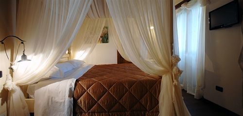 Palazzo Del Papa Agriturismo Farm stay Strettura